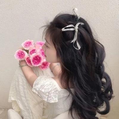 草裙春色